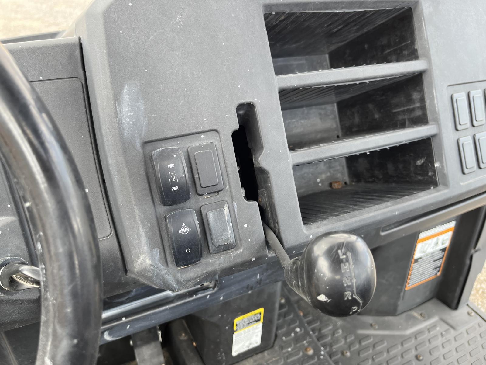 ./imagenes/INVOICE/2019/18260/JOHN DEERE XUV835E (9).JPG